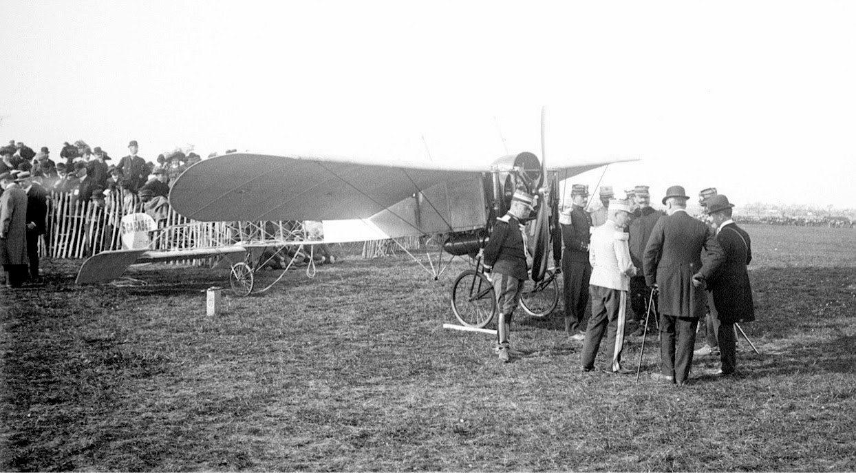 BLERIOT XI  Jacques de Lesseps retaillée.jpg