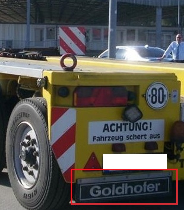 GOLDHOFER  ACHTERKANT.01.jpg