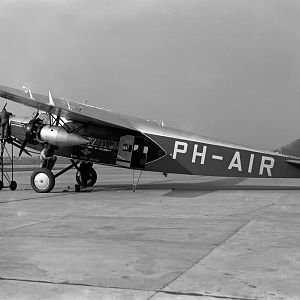 Fokker_F-XVIII_Rijstvogel